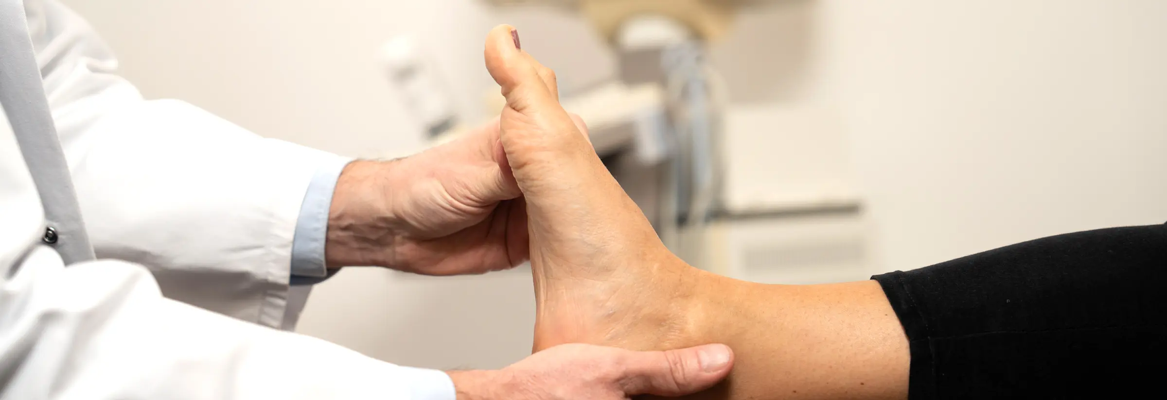 Schmerzende Füße - orthopädische Ursachen und Behandlungsmethoden
